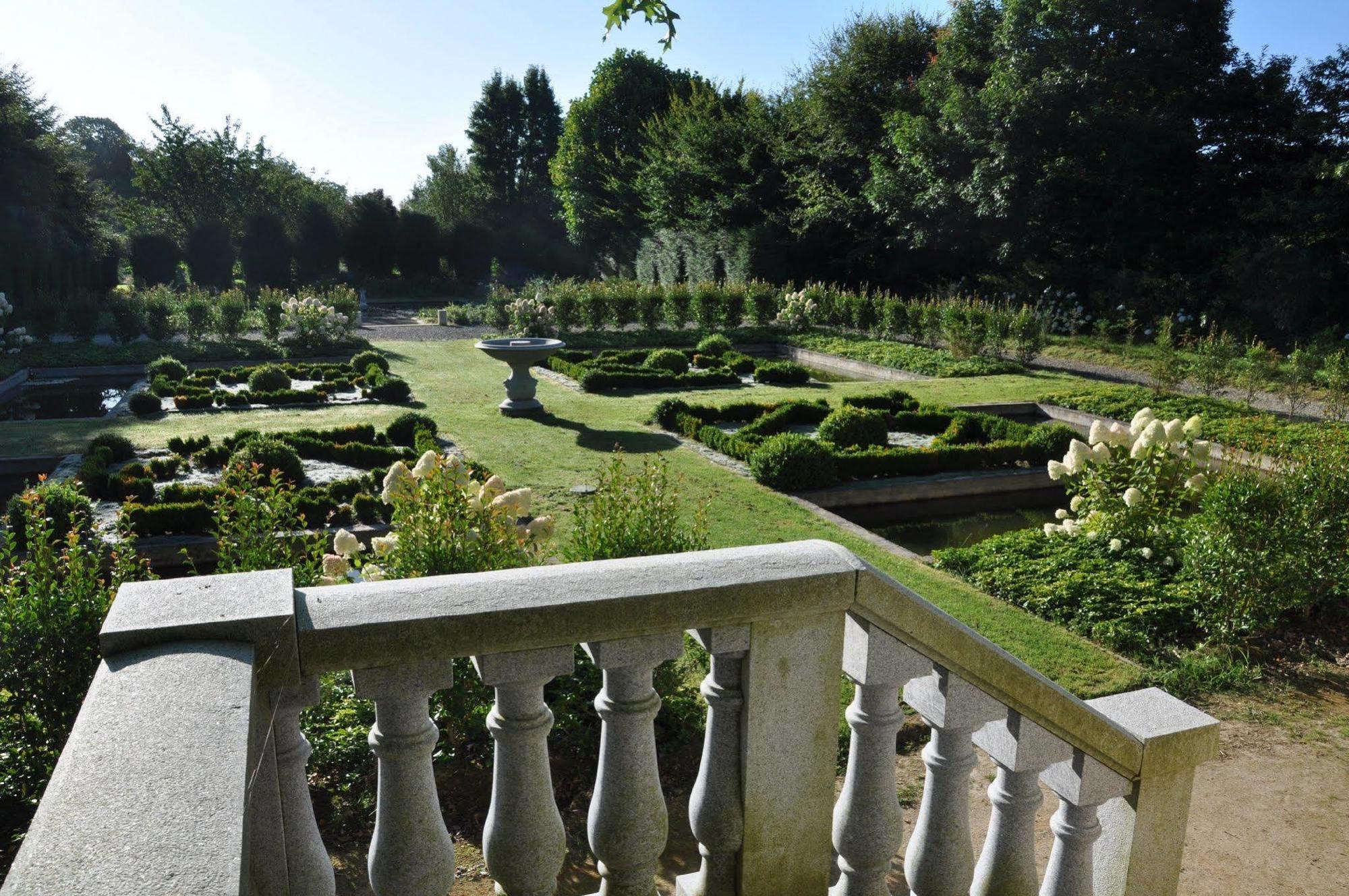 Chateau De La Foltiere Daire Saint-Germain-en-Coglès Dış mekan fotoğraf